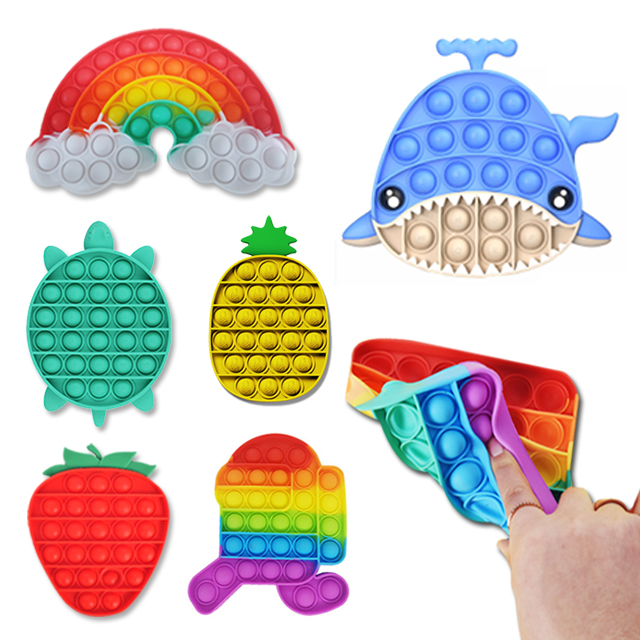 팝잇 푸쉬팝 게임기 손 장난감 피젯 토이 스트레스 해소 2인 초등 커플 게임 야광 변색 1,800원