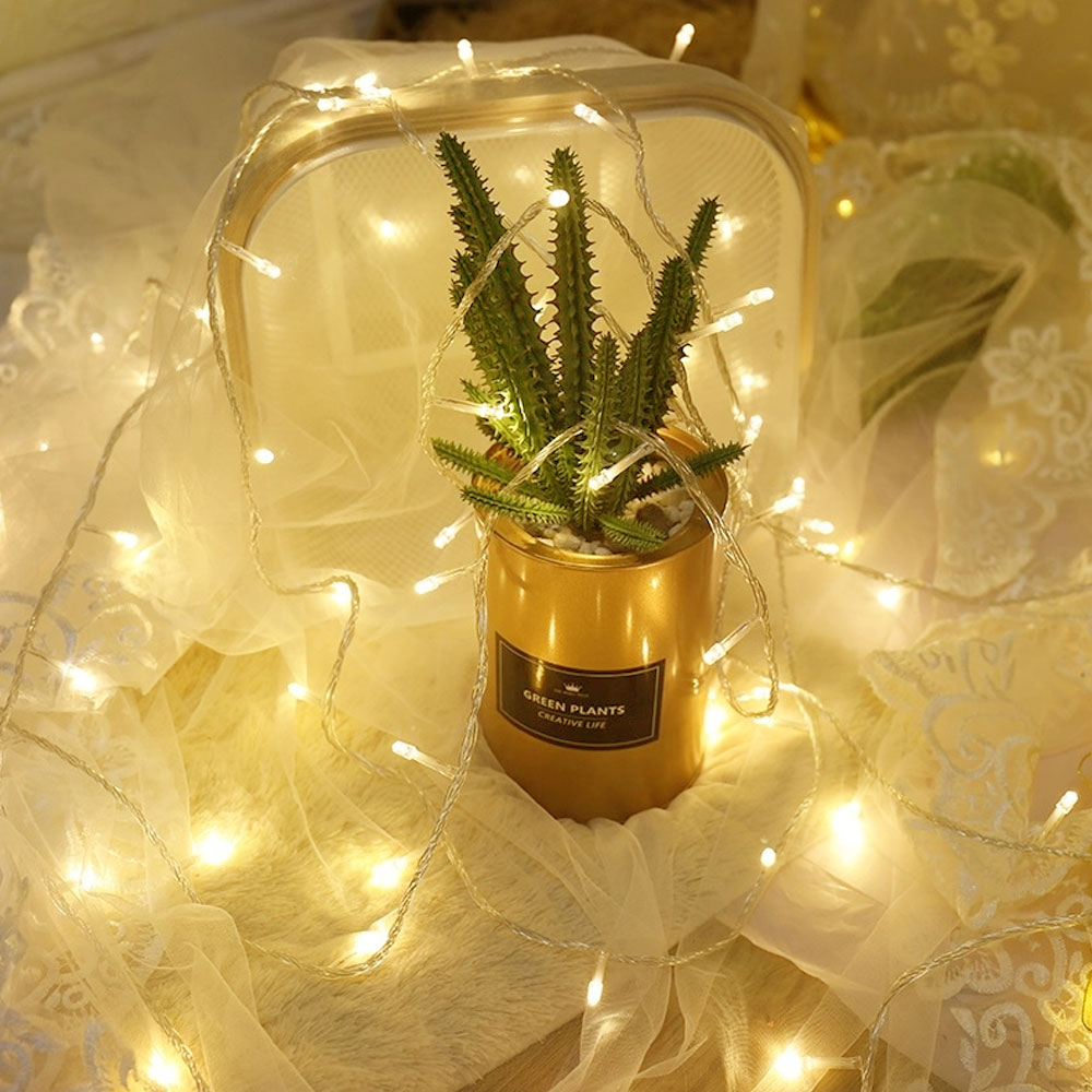 솔라콤 로맨틱한 분위기의 LED 와이어 전구 줄조명 2,100원