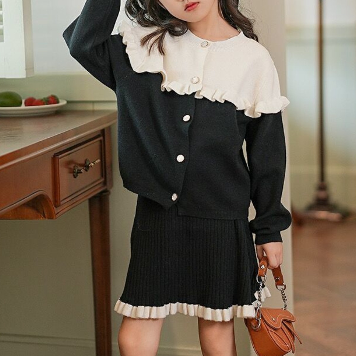 해피유통어린이 봄철 패션 투피스 반팔 가디건 조합 스커트 귀여운 디자인14세 이상 XG03 35,180원