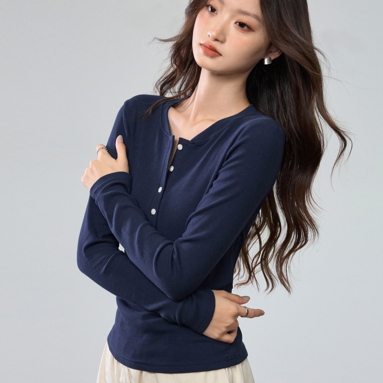 엘에프제트 여성 헨리넥 슬림골지 긴팔티셔츠 25622 27,900원