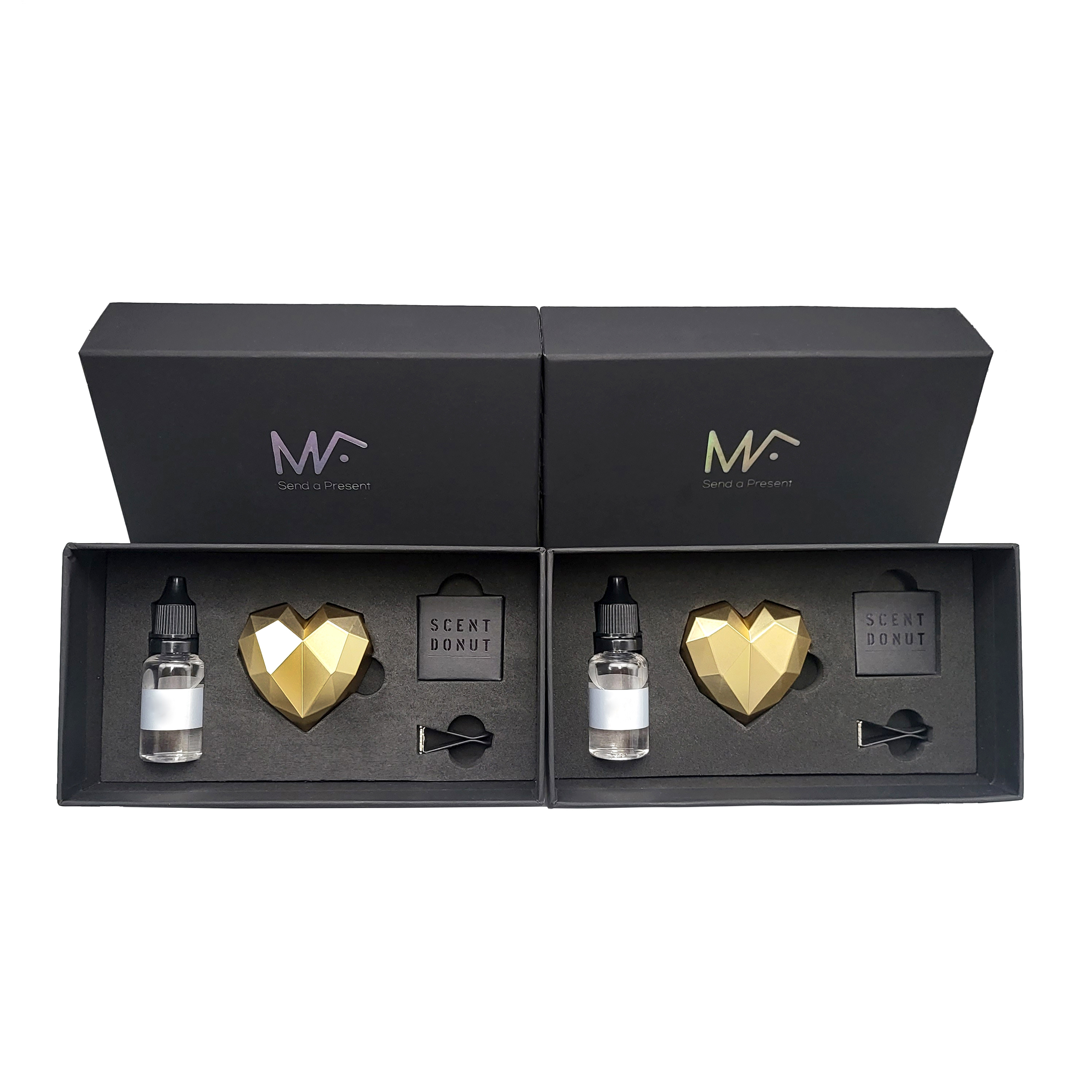 엠퓨처 차량용 하트 방향제 매트 골드 2p + 오일 15ml x 2p + 3cm 클립 2p + 오일솜 2p 24,500원