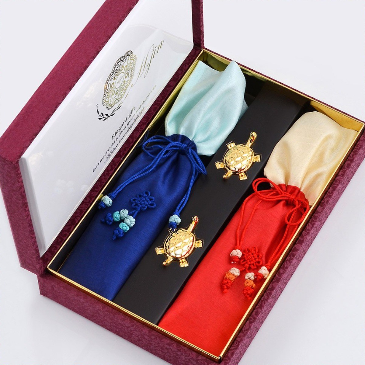 H.JIN 현진 한닢두잎 조각 유기수저세트 2인+포장+쇼핑백/ 은혼식선물 프리미엄답례품 고급선물 커플수저 명절선물 거래처선물, 1세트, 수저세트, 골드빛 114,000원