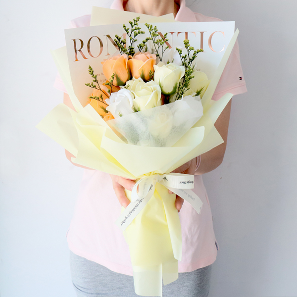 모리앤 로맨틱 프리저브드 비누꽃 장미 20송이 꽃다발 25,000원