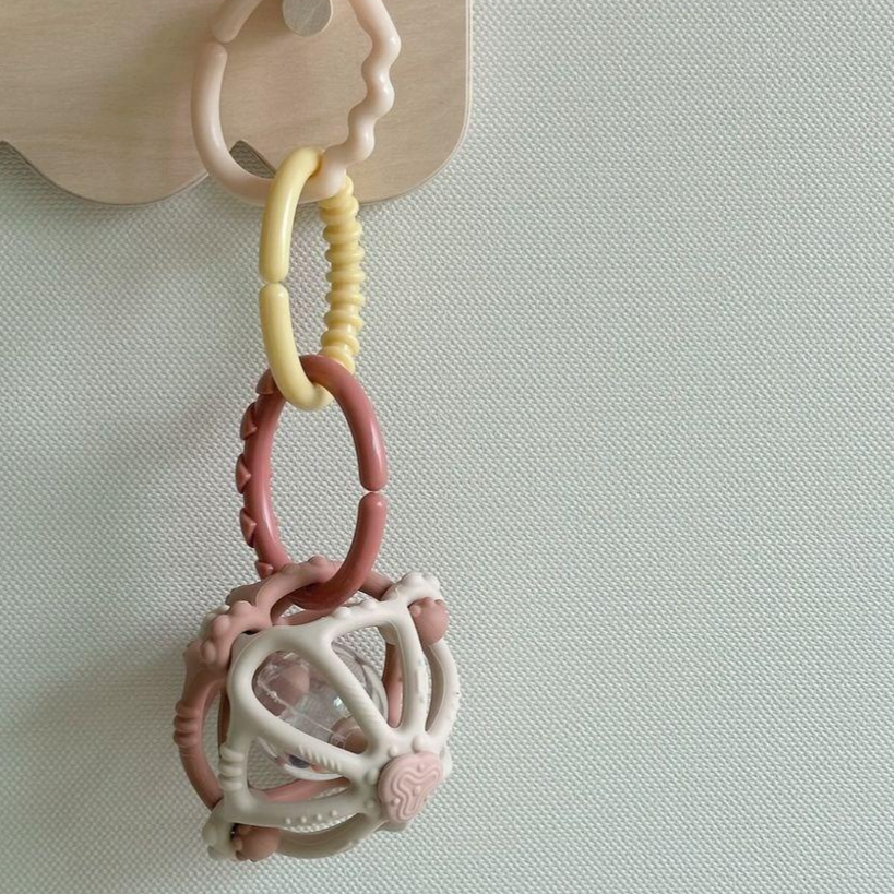 엔밀리밀리 젤리볼 말랑한 실리콘 치발기 딸랑이 아기 공, 1개 13,900원