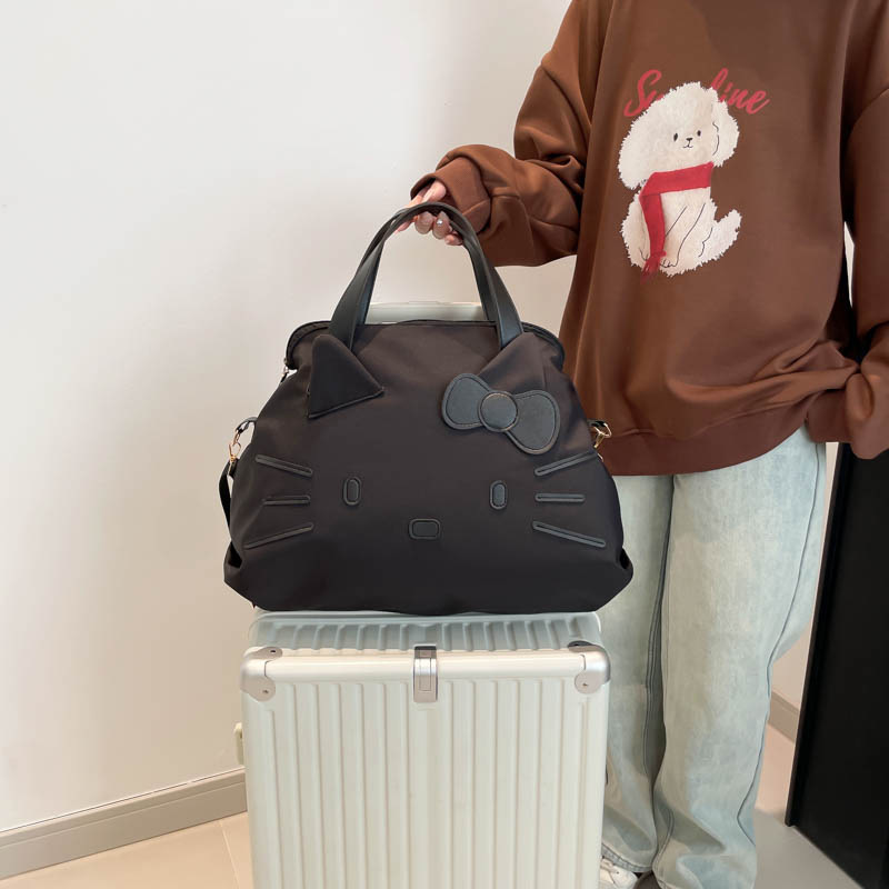 산리오 헬로키티 대용량 크로스백 보스턴백 캐리어백 여행용 26,800원