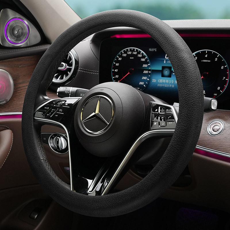 프라하오렌지 핸들커버 자동차 차량용 가죽 순정형 고급 완벽한 그립감 미끄럼방지 논슬립 차량용품, 블랙 20,000원