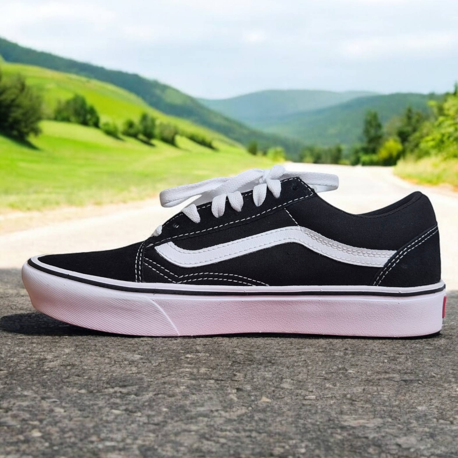 [국내본사정품] 반스 컴피쿠시 올드스쿨 ComfyCush / VN0A3WMAVNE1 55,000원