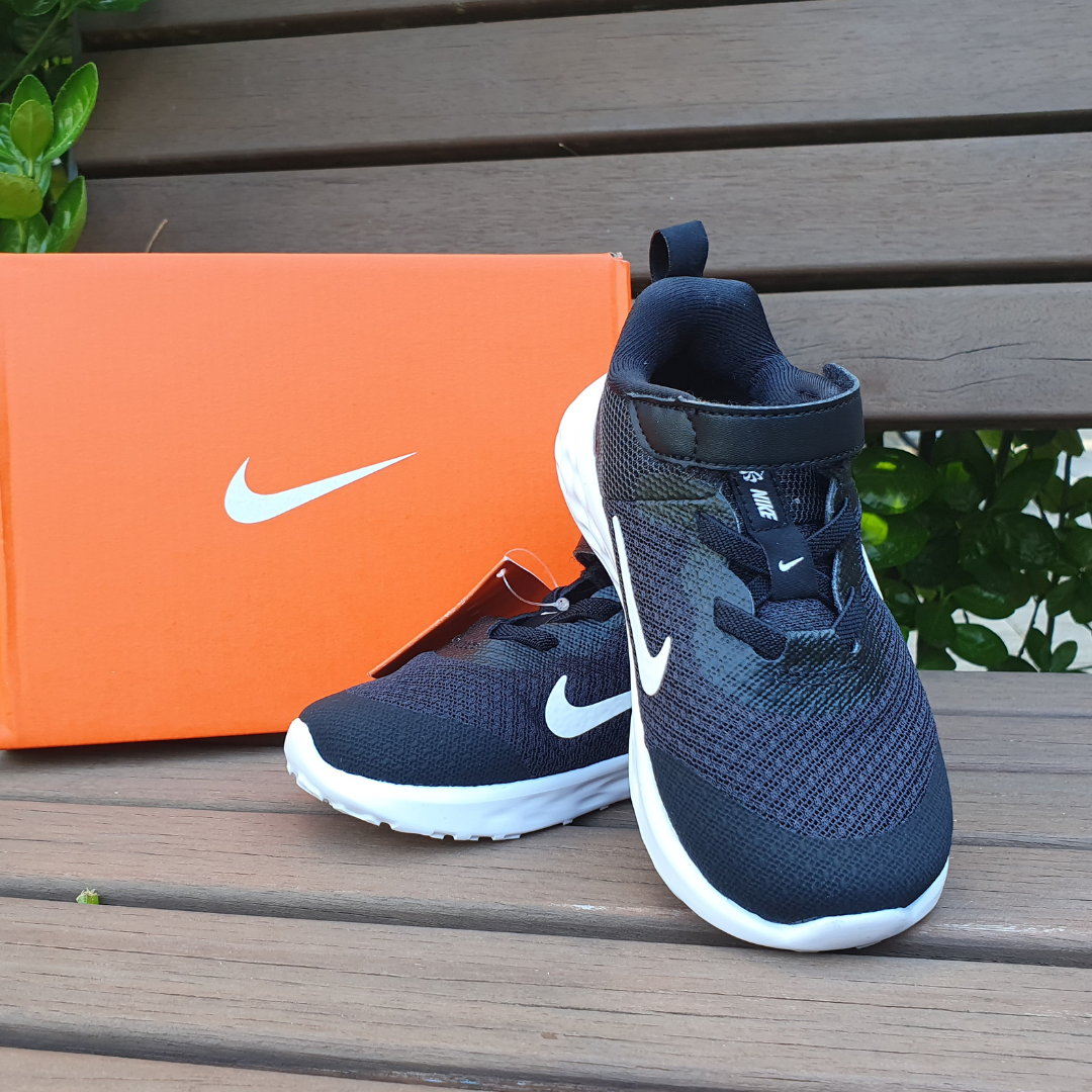 [매장판] 나이키 유아동 운동화 스트랩 찍찍이 레볼루션6 블랙:화이트 49,900원