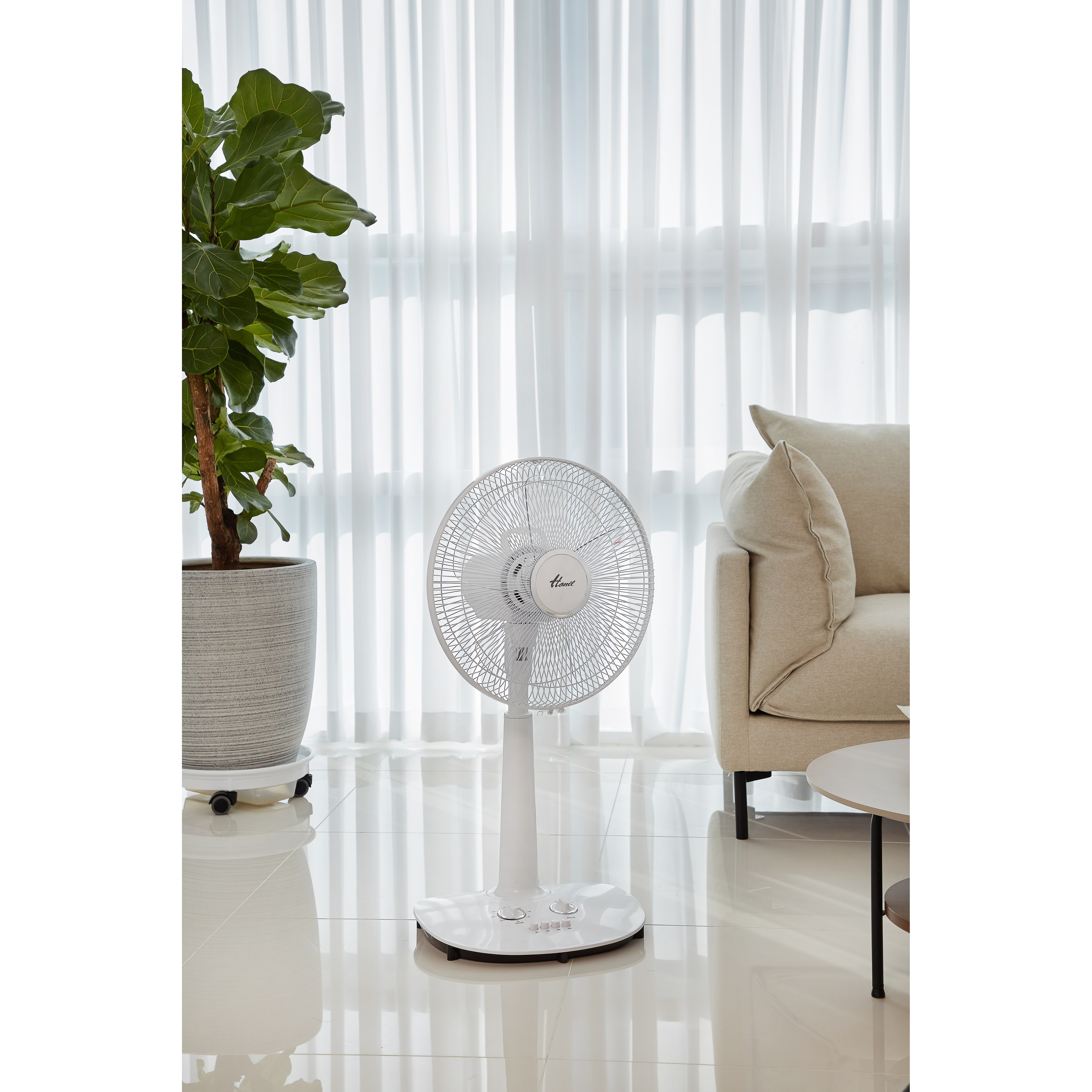 한일전기 순백 화이트 깔끔한디자인 가정용선풍기 EFE-0441 53,900원