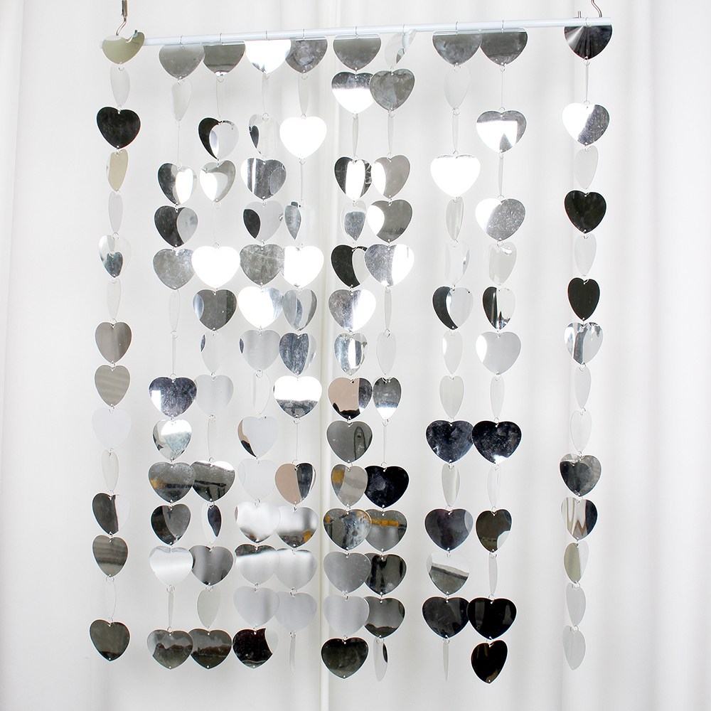 [풀리줄리] 실버 스팽글 비즈발 인테리어장식10M 인테리어비즈 하트스팽글발 방문발 스팽글발 방문인테리어 53,960원