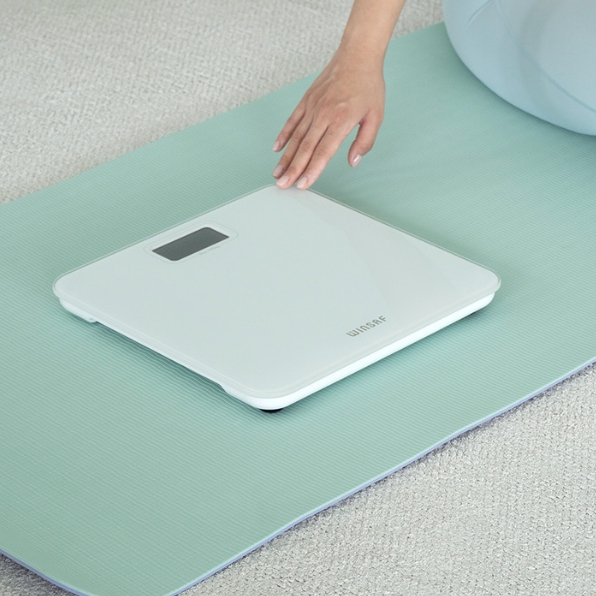 윈세프 더간편한 무전원 디지털 체중계 B2618 37,500원