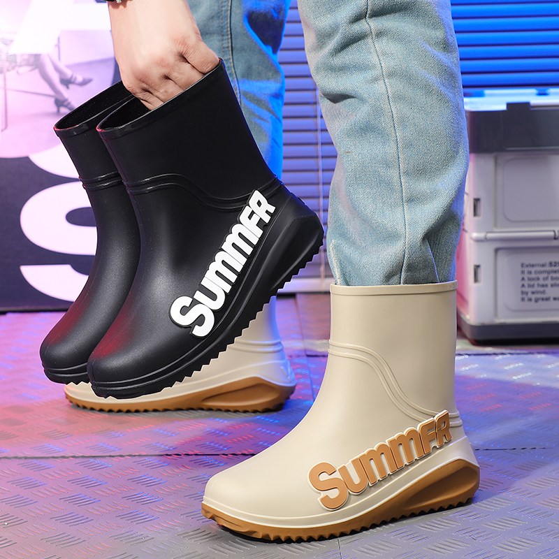 TIMEPURE 트렌디 레인부츠 남성용 비 오는 날 외출용, 라이더 방수 미끄럼 기름 방지 기능 요리사 작업화 및 낚시 전문가용 단통 고무신 21,700원