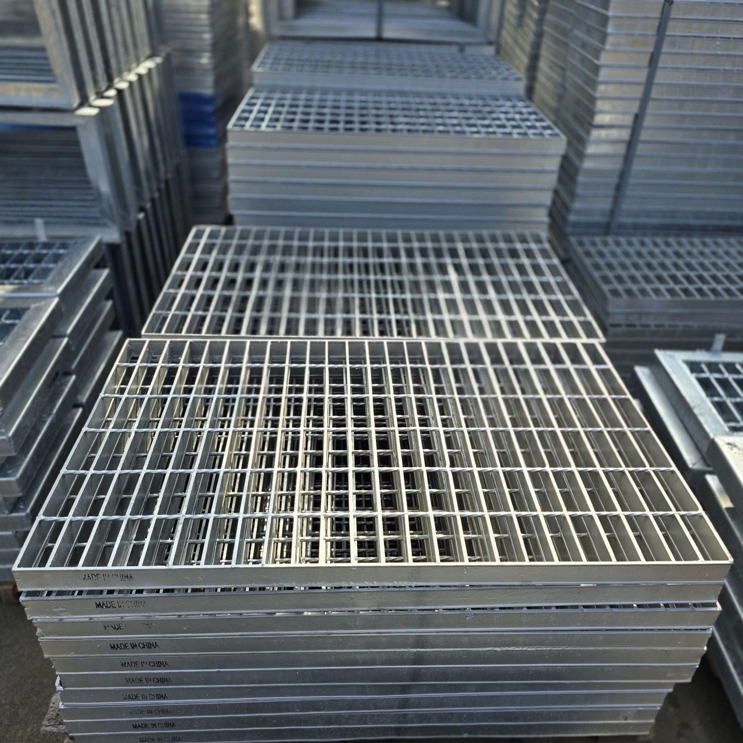 (무배) 그레이팅나라 대형(높이 50T) 스틸그레이팅 배수로 수로관 빗물받이 뚜껑 덮개, 50mm, 1개 87,000원