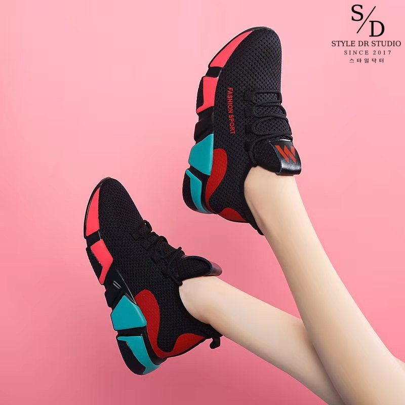 스타일닥터 여성 운동화 패션 스니커즈 빅사이즈 러닝화 편안한 런닝화 경량 워킹업 통기성 조깅화 트레킹화 캐주얼 신발 17,900원