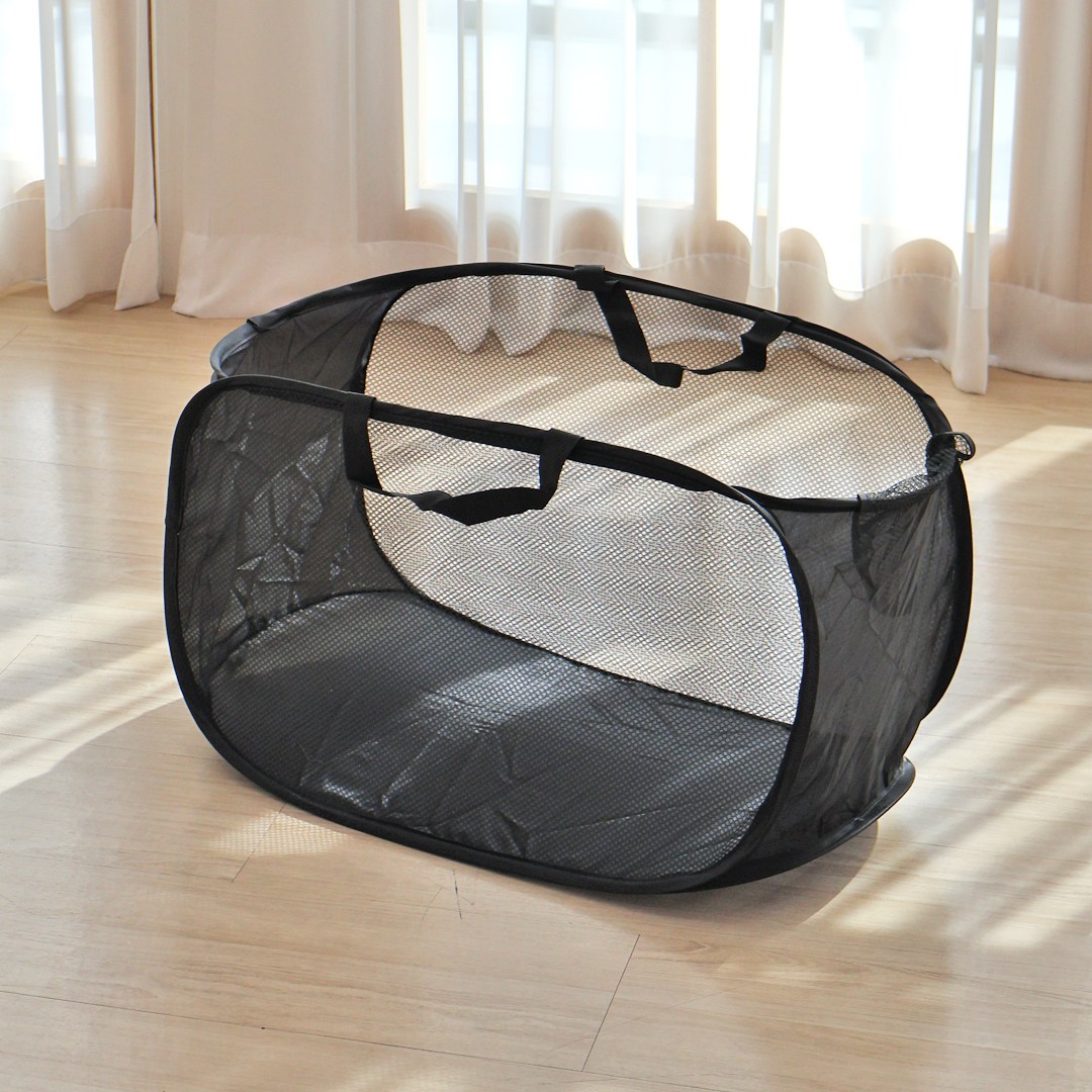 이지유 접이식 메쉬 빨래 바구니 원터치 세탁 보관 햄퍼, 블랙 6,800원