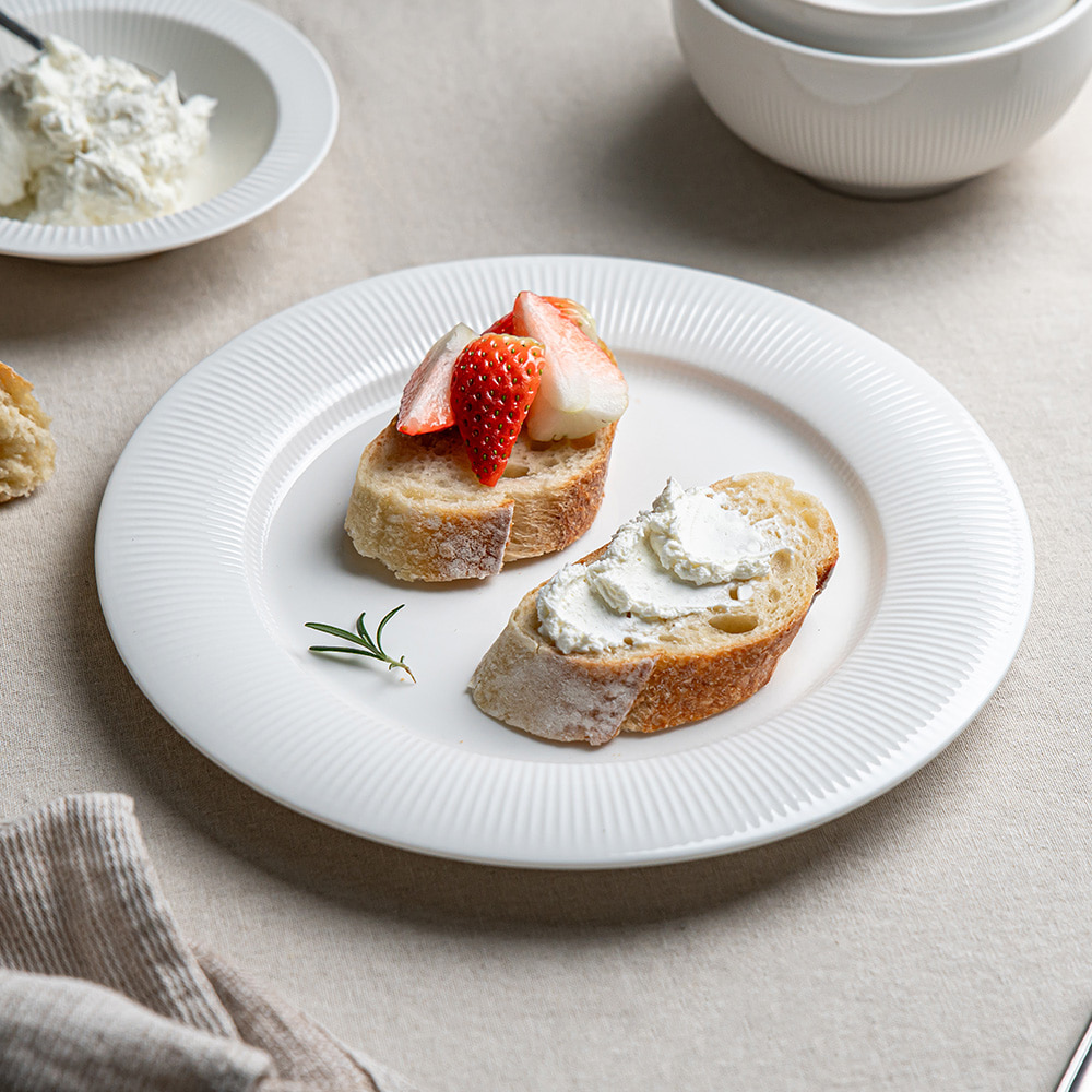 티니블랑 베일 원형접시, 1개, 원형접시 2호, 단일색상 5,570원