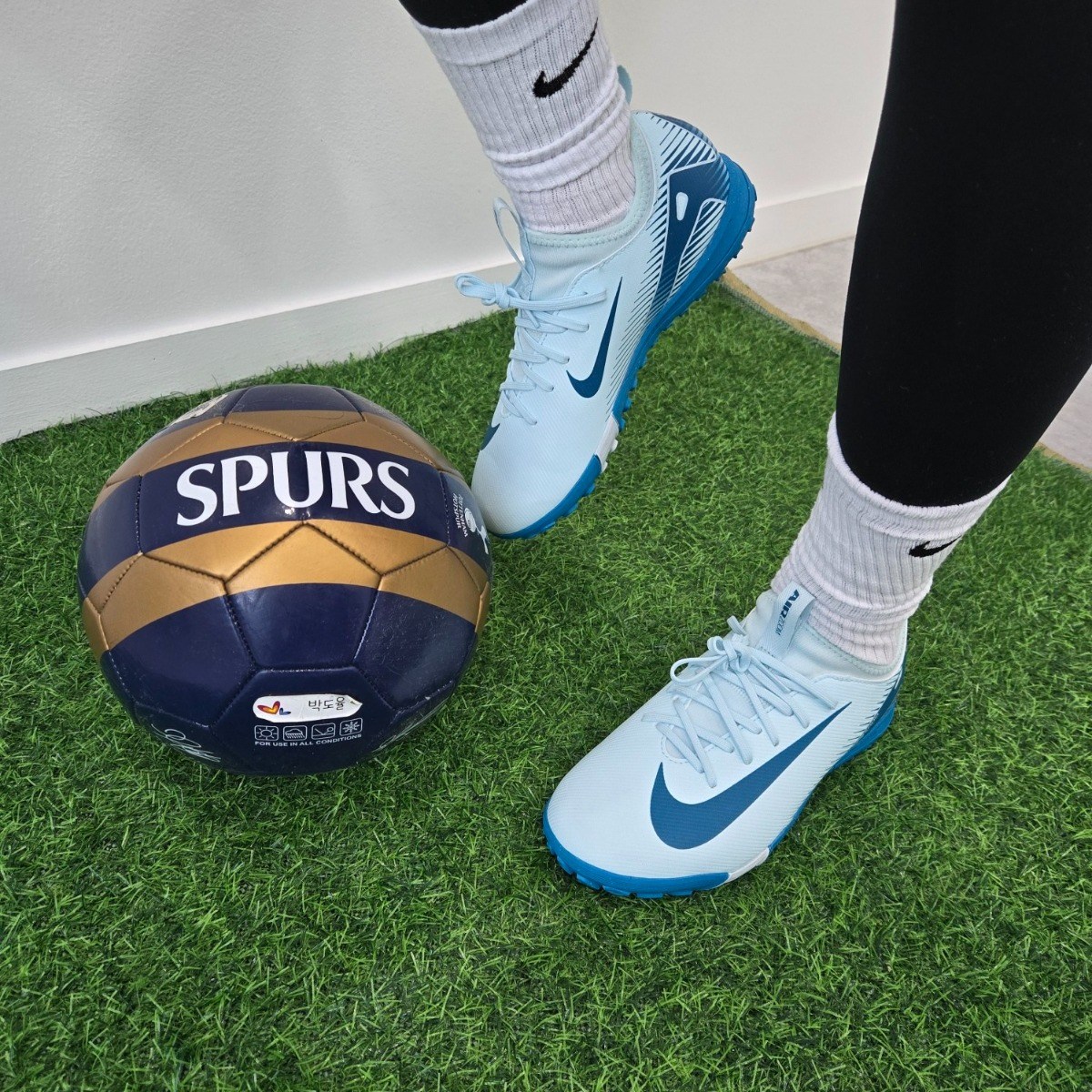 나이키 주니어 발편한 축구 풋살화 줌 베이퍼16 얼룩지우개 증정 63,000원