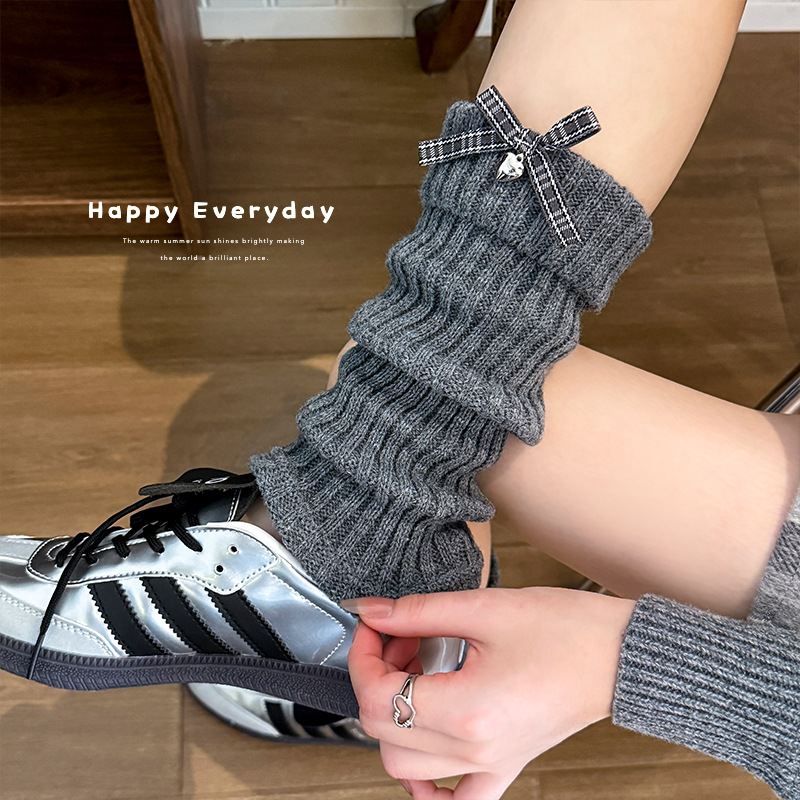 이쿠이칸 여성 하트 체크 리본 발목 레그워머 니트 발토시 다리 토시 XTT00504 5,940원