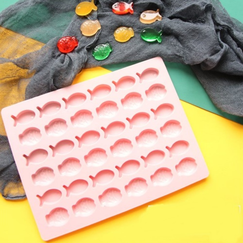 캔들바다 실리콘몰드 - 미니 물고기 붕어빵 36구 수제몰드, 가로 18.7cm 세로 14.5cm
( 1구 사이즈 : 가로 2.4cm 세로 1.9cm ) 4,500원