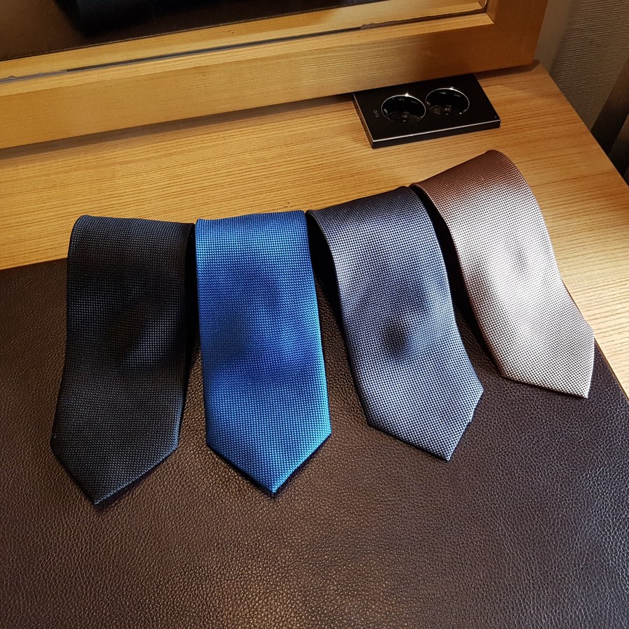 고급 실크 100프로 소재 비즈니스 연회 웨딩 명품 솔리드 정장 넥타이 4 Color 37,000원