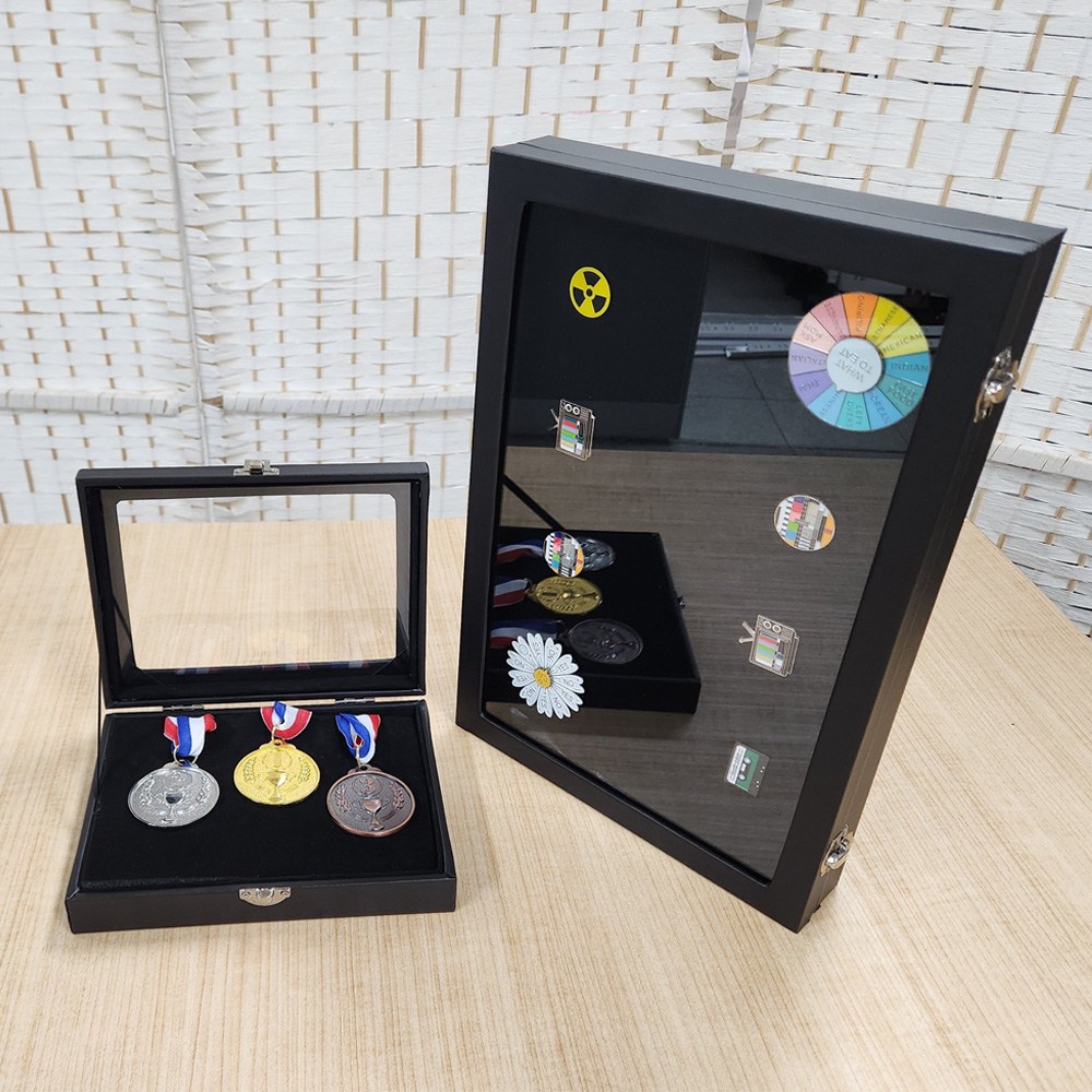 유리 뱃지보관함 메달 핀 버튼 악세사리 케이스 트레이 액자 진열대 12,900원