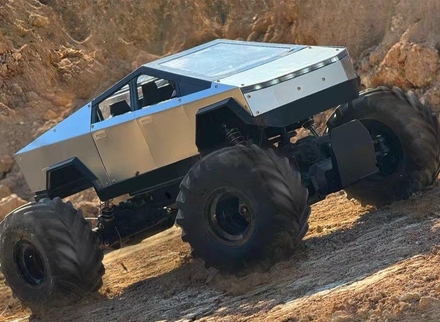 사이버트럭 RC카 몬스터 알씨카 무선 리모컨 충전식 대형 256,000원