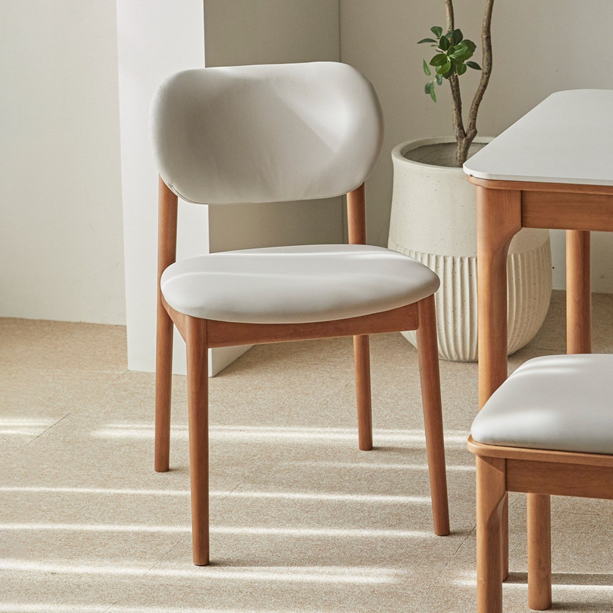 파로마 필립 C 원목 카페 식탁의자 디자인 체어 2개, 월넛, 2개 150,900원