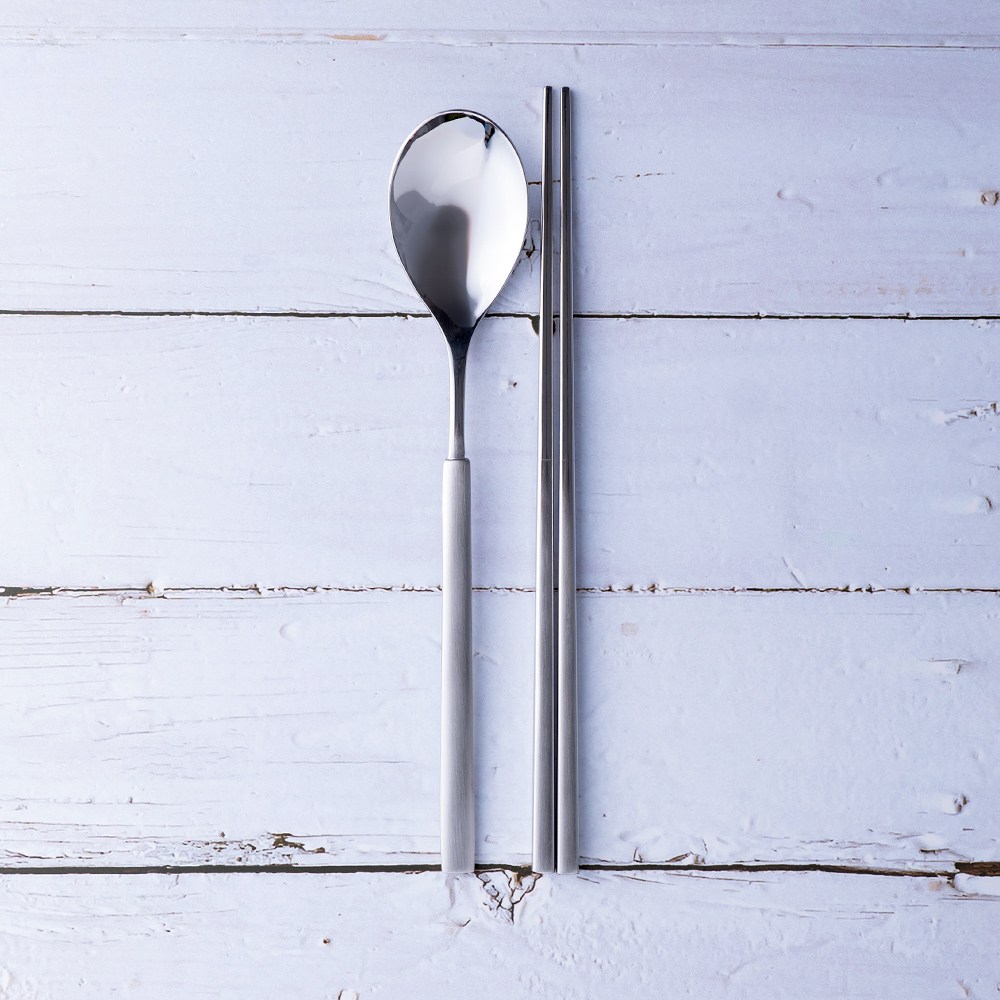 라온누리 에라토 프로포즈 컬러 수저세트, [숟가락1+젓가락1], 실버, 1개 7,000원