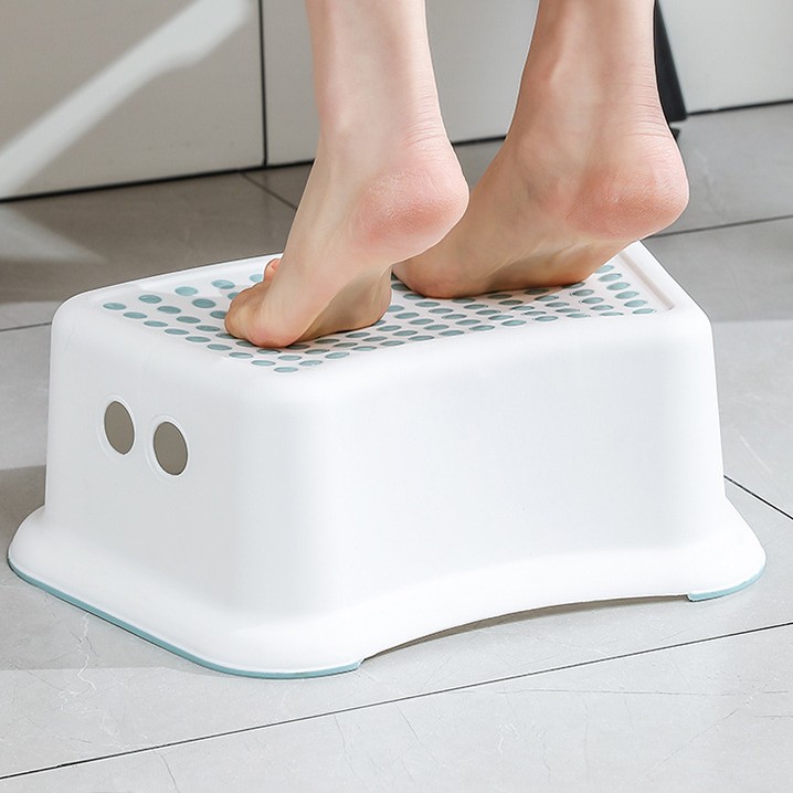다용도 유아 아기 어린이 욕실 화장실 세면대 미끄럼방지 발 디딤대 계단 발판 받침대 욕실의자 발판, 그레이 11,000원