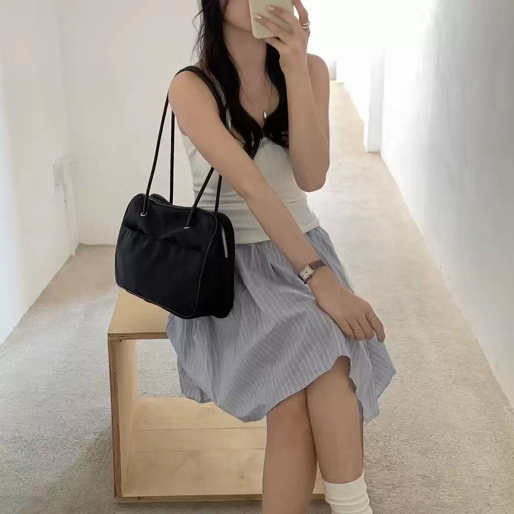 하즈블루 Hazblue 나일론 베이직 심플 숄더백 2Color 25,900원