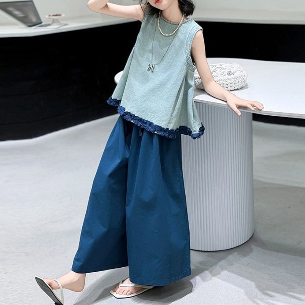 해피유통어린이 여름 민소매 상의와 루즈핏 긴바지 캐주얼 세트14세 이상XG03 42,880원