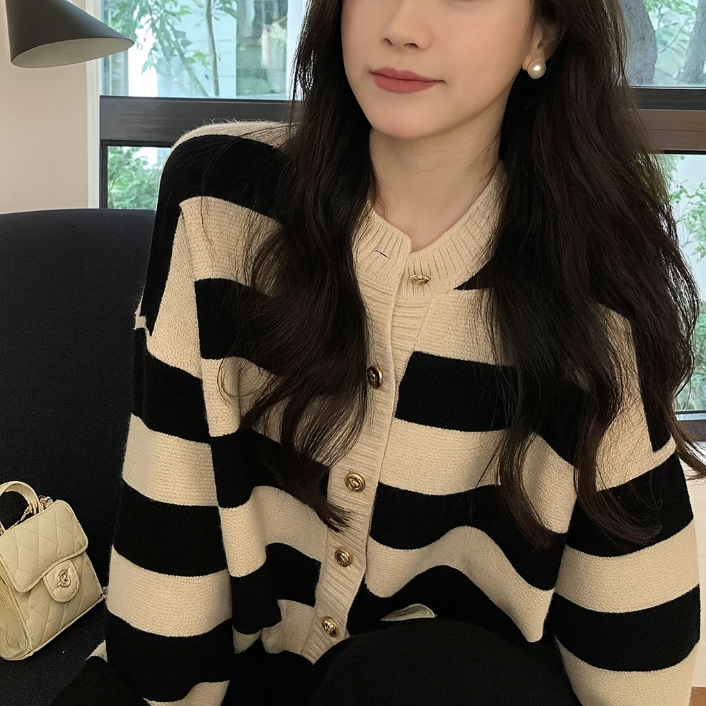 온컴 여성 스트라이프 가디건 니트 17,350원