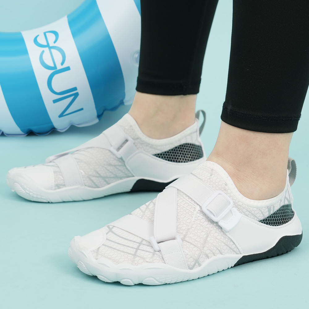 슈패리 아쿠아슈즈 물놀이 서핑 슈즈 수영 여름 신발 헬스화 K70R5A 17,300원