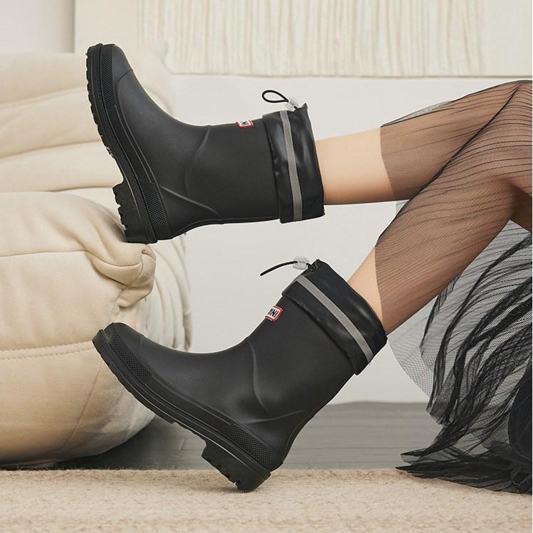 SMILEMORLI 여성용 미끄럼 방지 미들 발편한 장화 레인부츠 16,870원