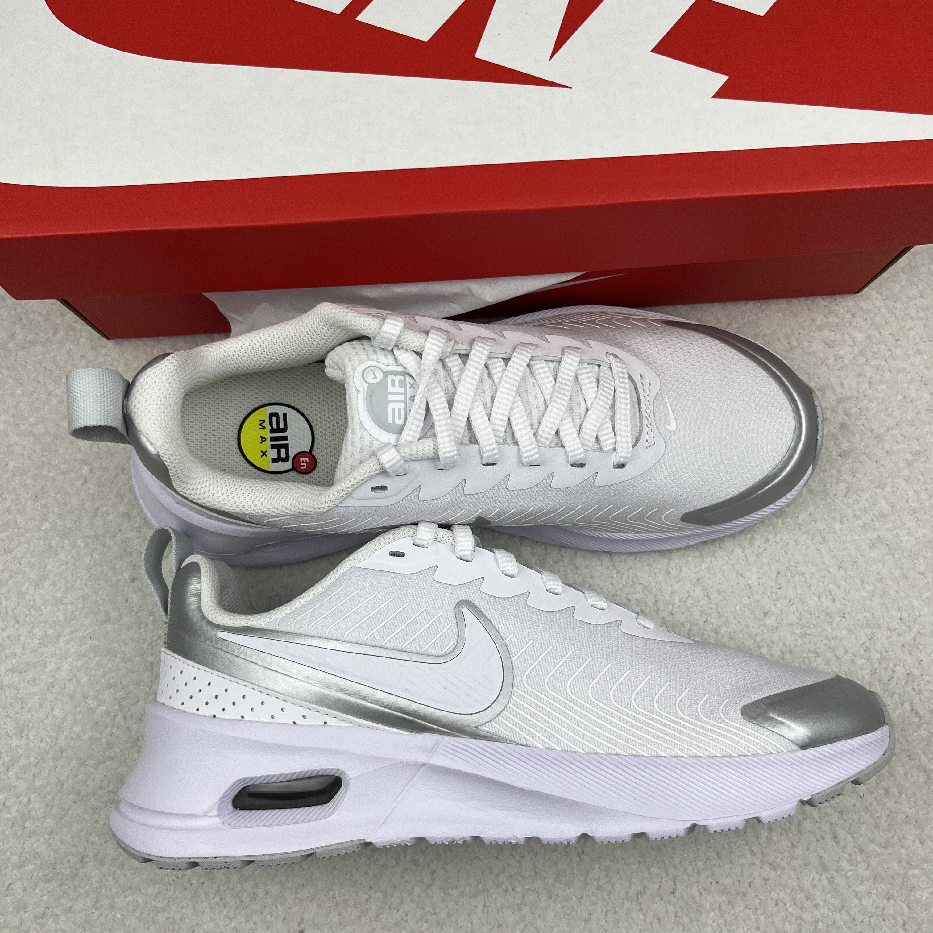 나이키 에어맥스 누엑시스 여성 키높이 쿠션좋은 학생 운동화 70,800원