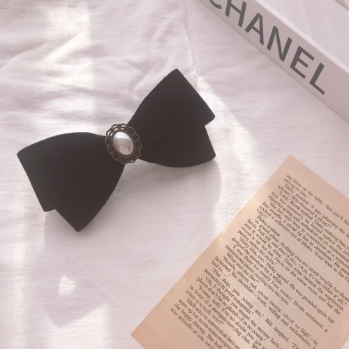 더피오니 클래식 레트로 진주포인트 블랙벨벳 고급헤어핀 19,900원