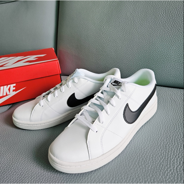 NIKE 나이키 남녀공용 화이트 운동화 76,000원