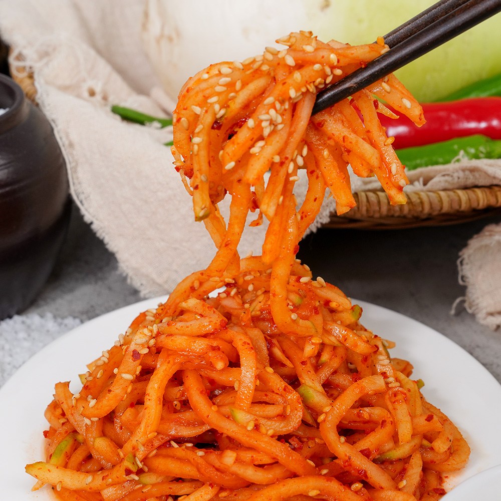 레브 제주 월동무 무생채 채김치, 1개, 1kg 14,800원