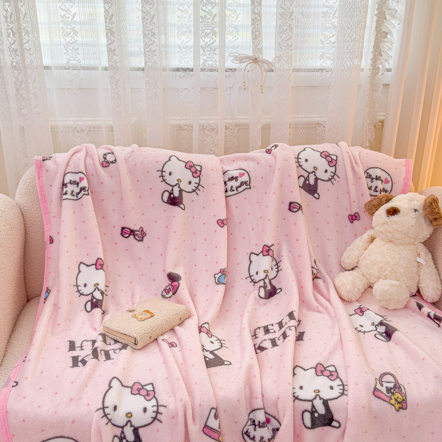 산리오 키티 담요 헬로키티 극세사 담요 무릎담요 25,300원