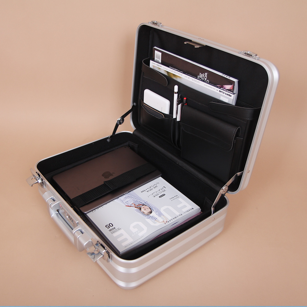 가방몰 GMT8012-155 실버 16인치 ALL알루미늄케이스 서류가방 노트북수납 알루미늄하드케이스 141,660원