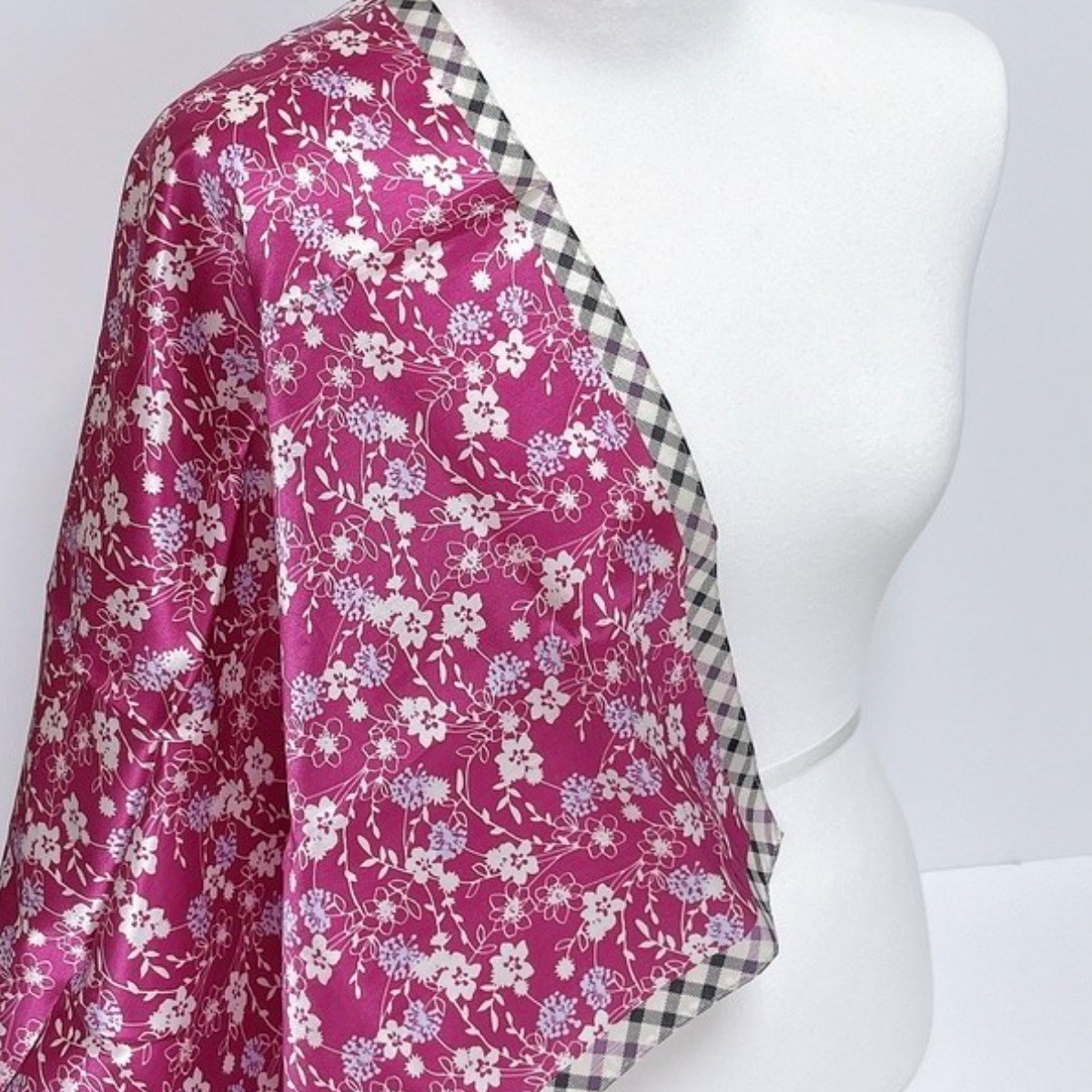 닥스 여성 실크 쁘띠 스카프 28,500원