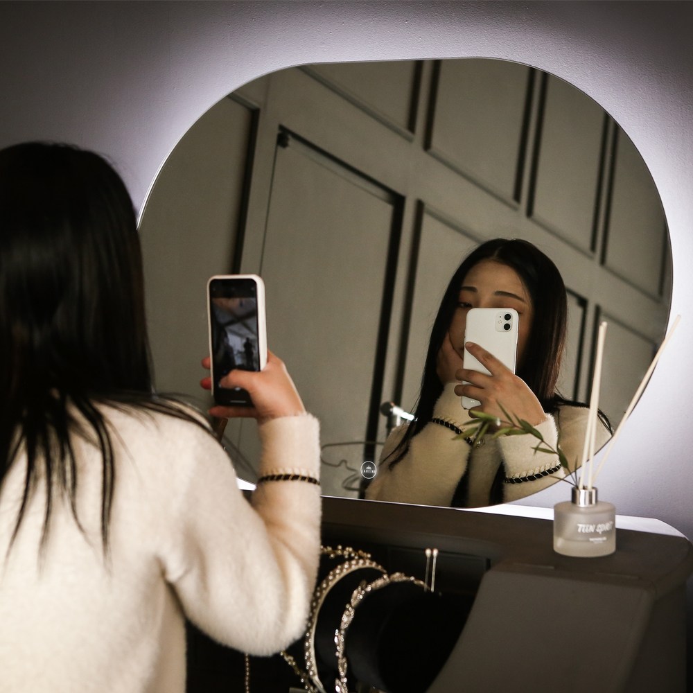 라헨느 프리미엄 LED 양타원(가로) 조명거울 간접조명 인테리어 욕실 화장실 카페 미용실 벽거울, 3색 조정 터치형 (주광색+주백색+전구색) 169,000원