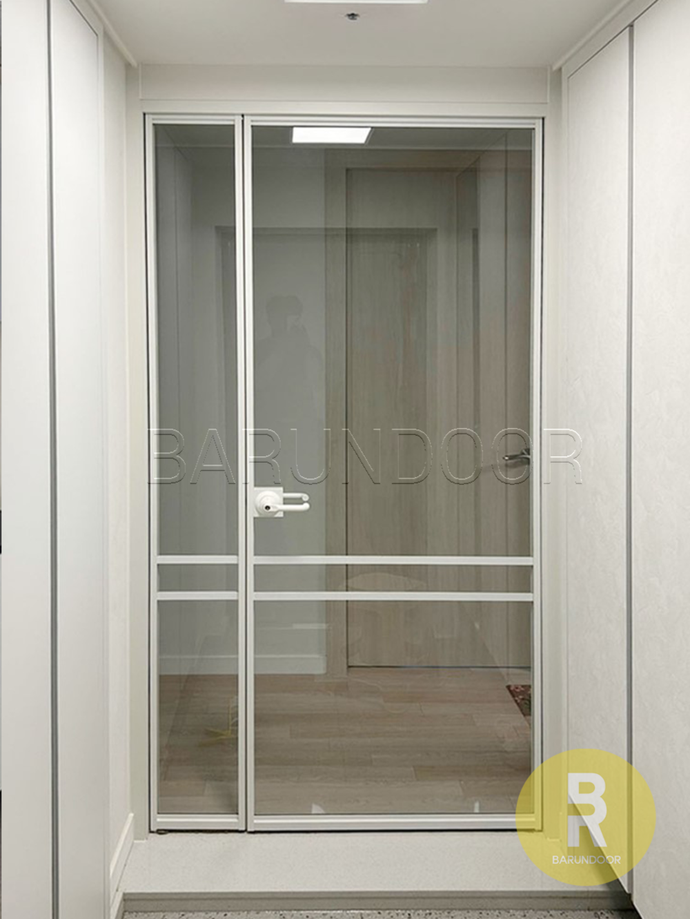 26번 90도 초슬림비대칭여닫이중문 띠분할형 화이트 투명강화유리(기타손잡이호환불가) // 현관중문,시공비포함,소음차단,반려견안전,맞춤제작,아파트빌라중문, 1개 1,583,000원