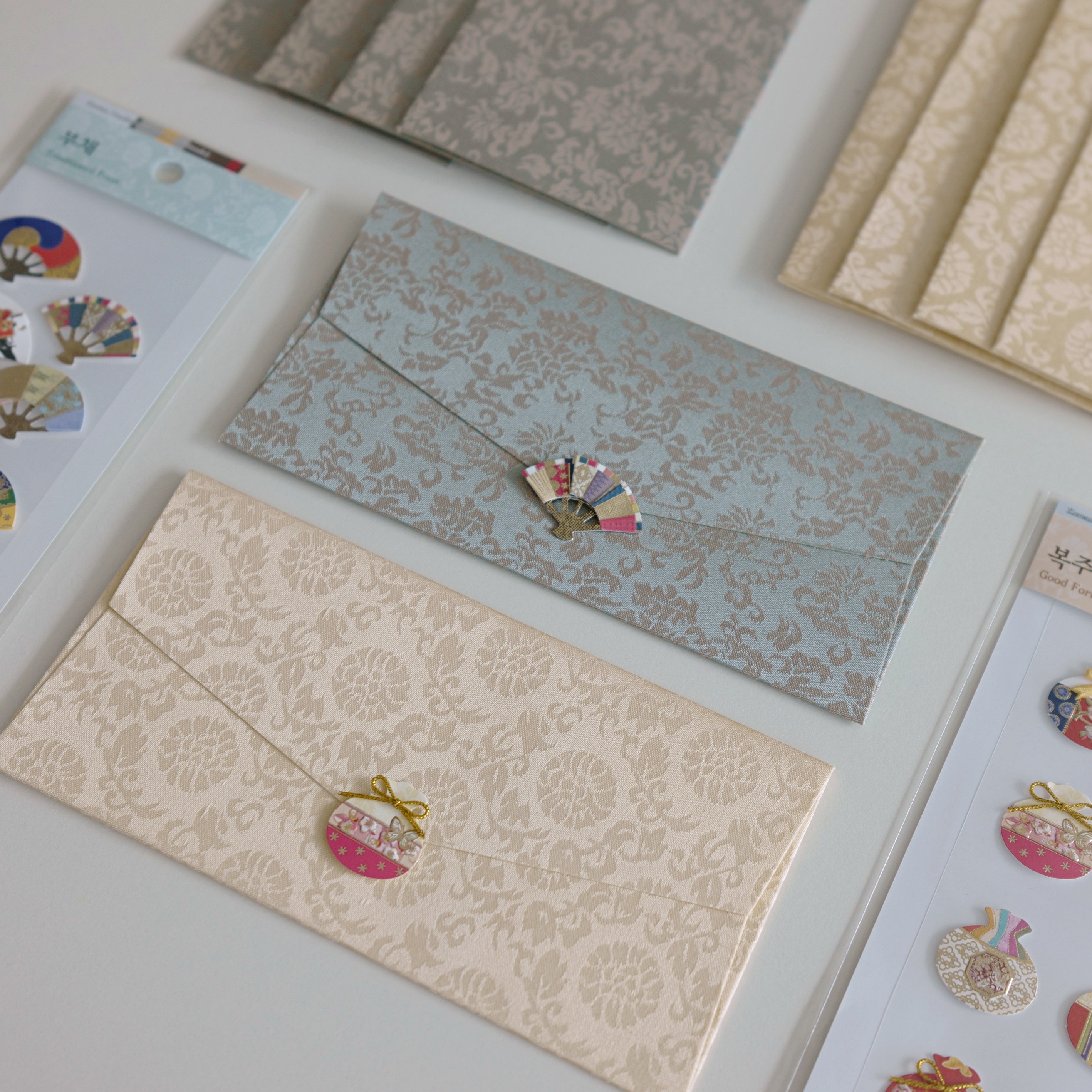 고급 모란꽃 현금 봉투 5매+스티커 동봉 상품권 용돈 예단 선물 돈봉투 보자기 한지 전통 봉투 21,200원