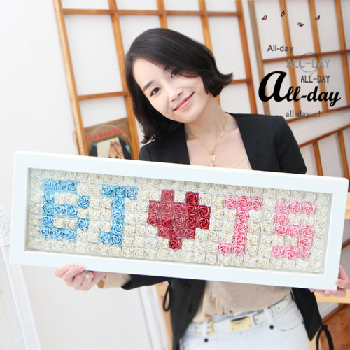 올데이 ((D.I.Y재단펄구김지))두사람 종이장미액자(이니셜 개인맞춤) 54,900원