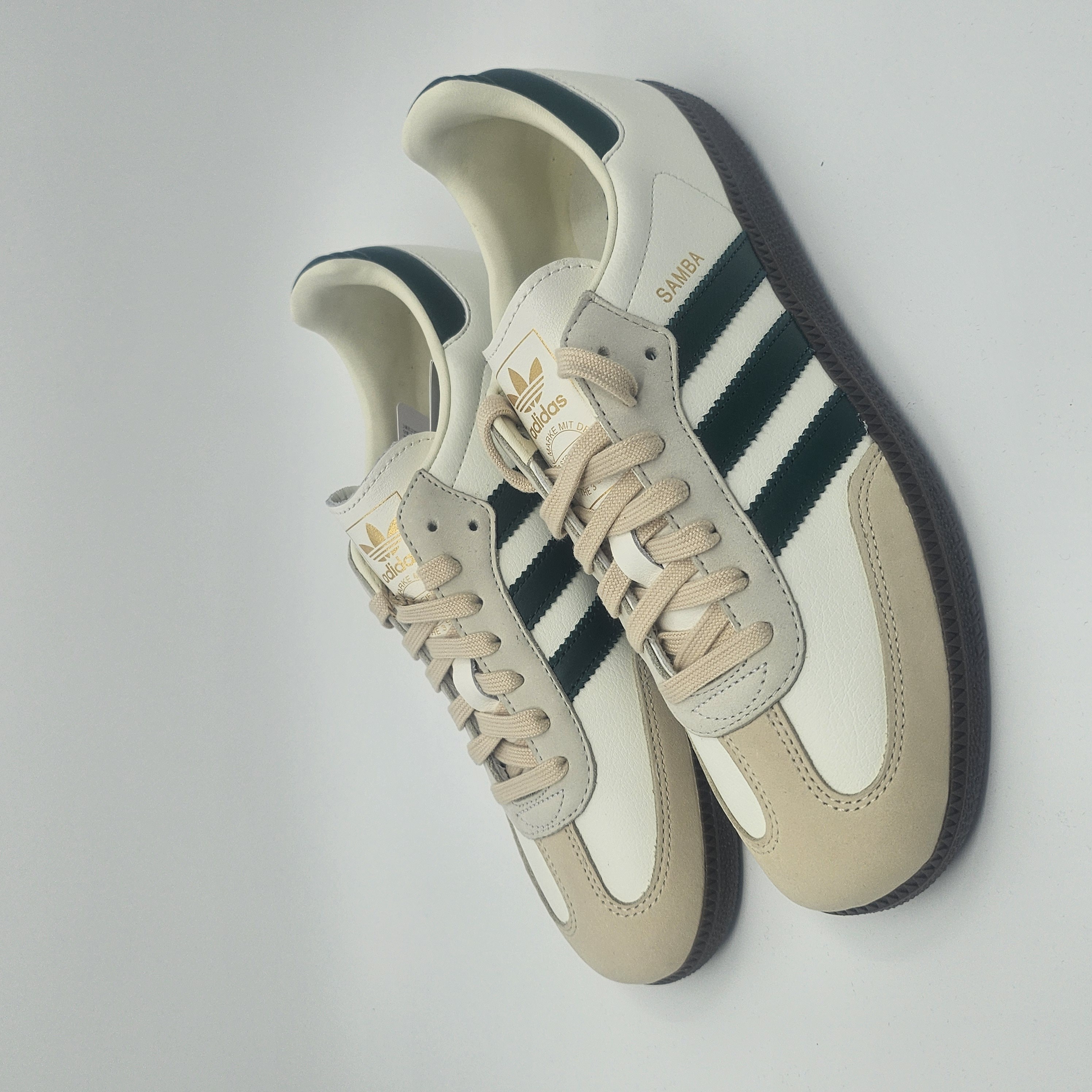 아디다스 운동화 삼바 OG 남성 여성 스니커즈 (포이덤 신발끈 증정) 125,000원