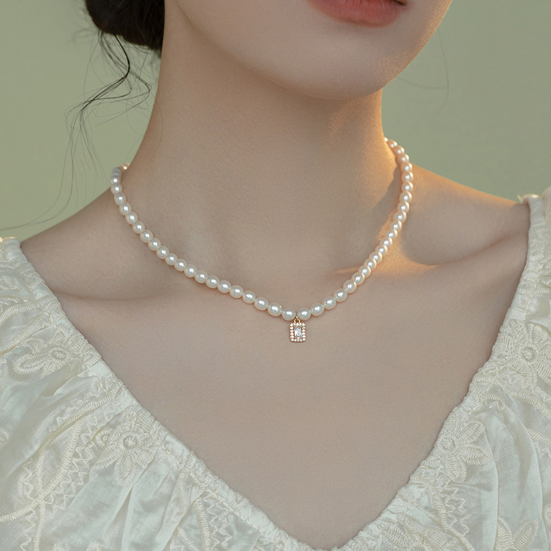 MUFAN 천연 양식 담수 진주 목걸이 사각 큐브 펜던트 럭셔리 심플 코디 보석 선물 추천 고급 선물 상자 포장 65,800원