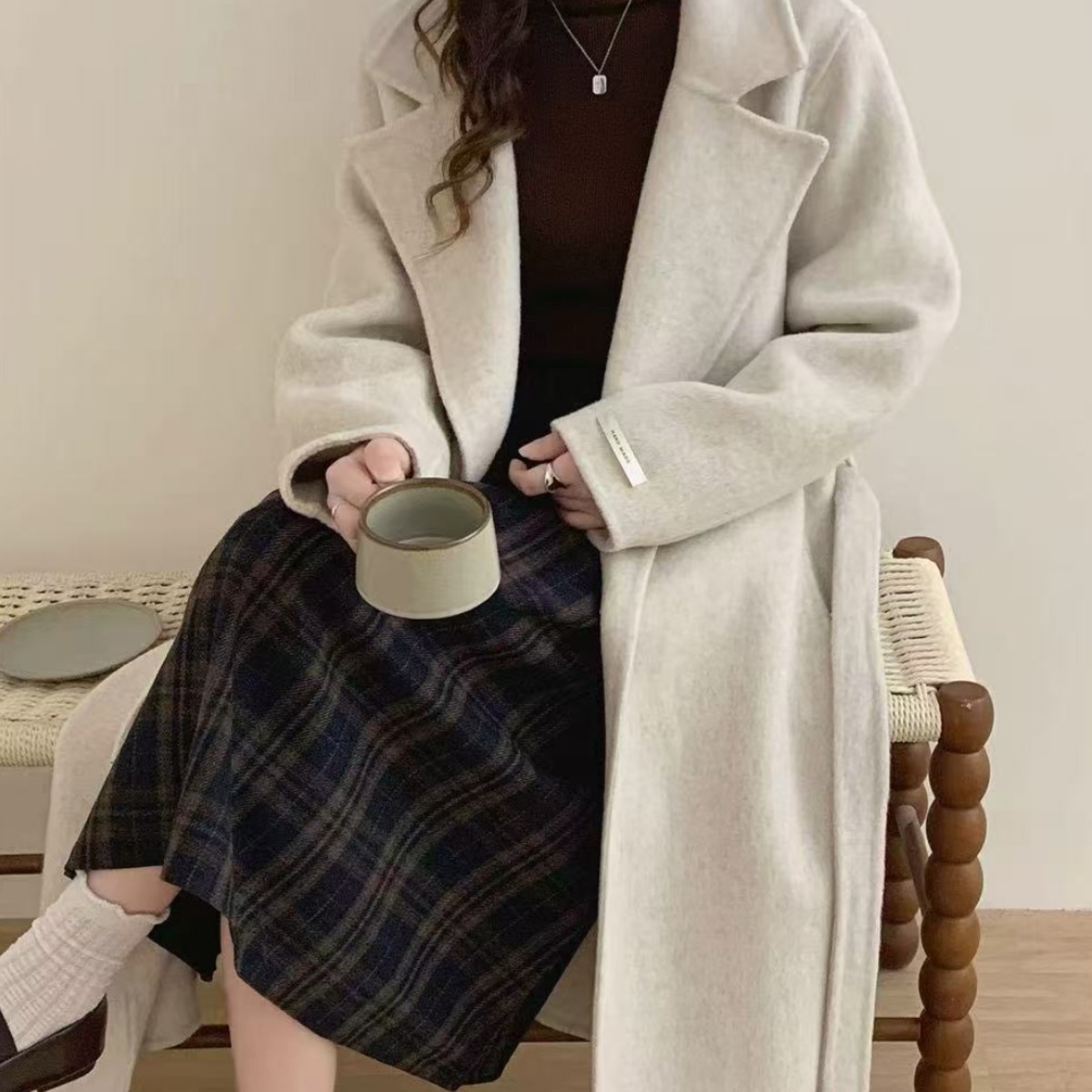 [C&D] 여성 핸드메이드 테일러드카라 클래식 울 롱 코트 129,000원