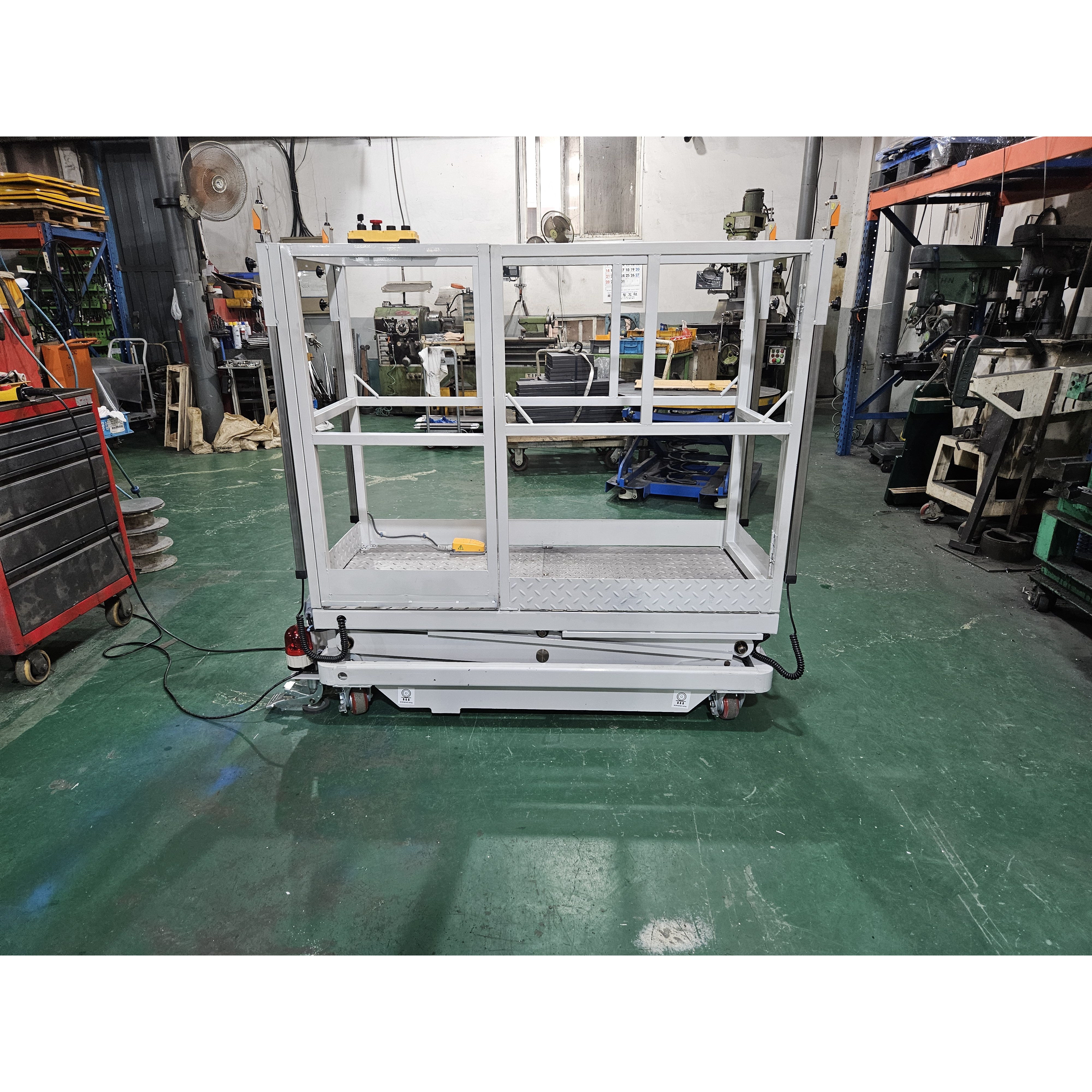 이동식 고소작업대 (KCS인증제품) 8,800,000원