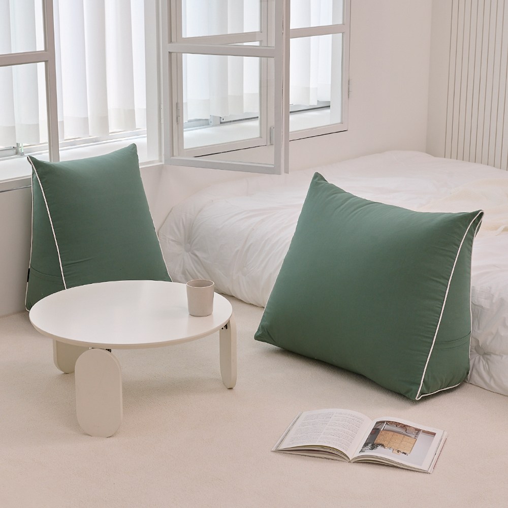 플랫화이트 솜중량 UP 목까지 받쳐주는 방수 빵빵한 삼각등받이 쿠션 37,900원